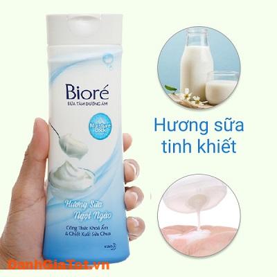 sữa tắm Biore