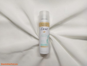 Dầu gội khô Dove có tốt, làm tơi phồng tóc hiệu quả không?