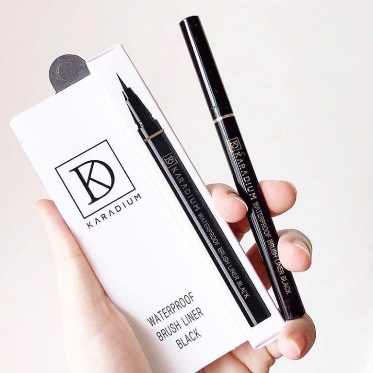 Kẻ mắt Karadium Waterproof Brush Liner Black tốt không?