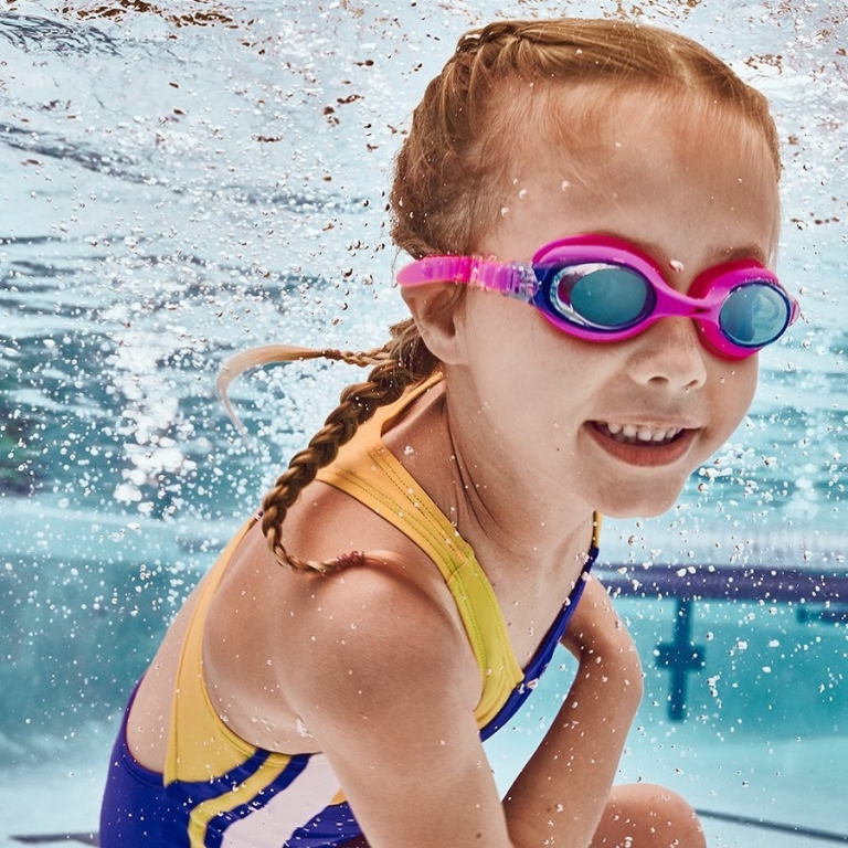 [Review] TOP 5 Kính bơi trẻ em Giá Rẻ Uy tín An Toàn Nhất